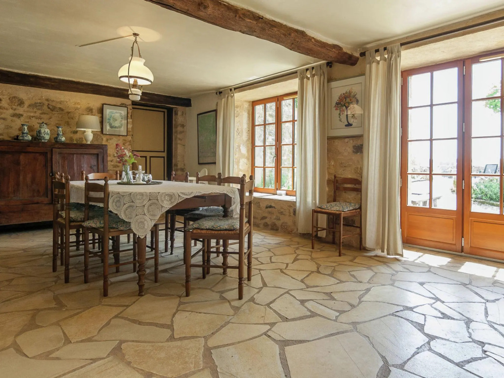 Quaint Mansion in Aquitaine estate with private garden