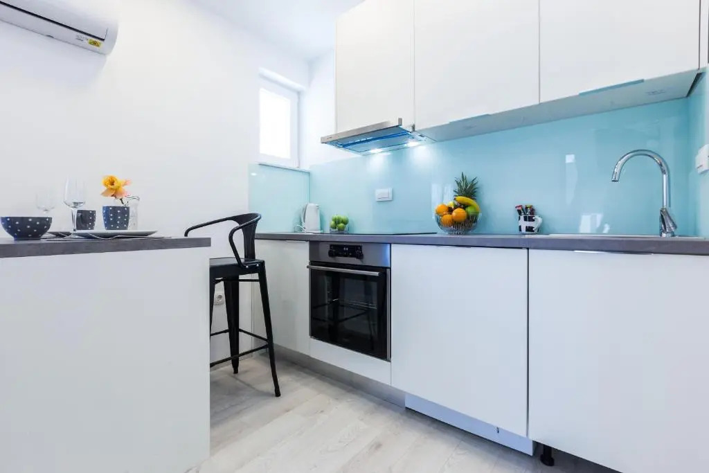 2sis apartments