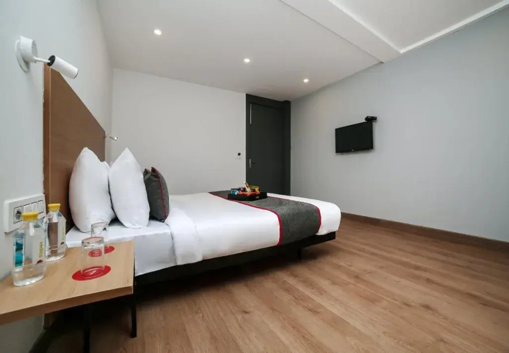 OYO Townhouse 068 Sohna Road 2