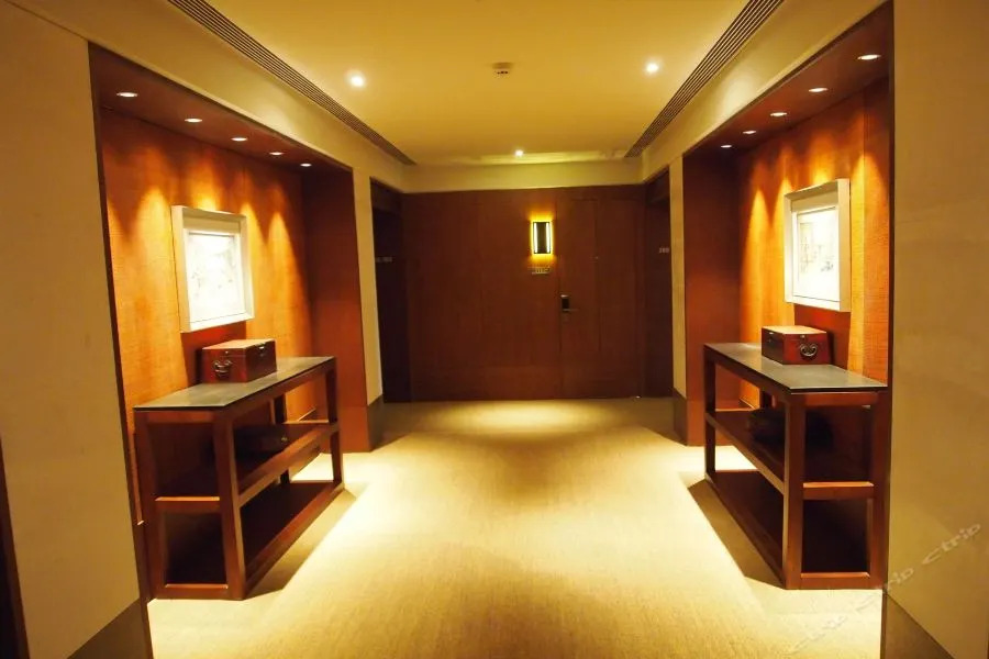 Ruili Hotel