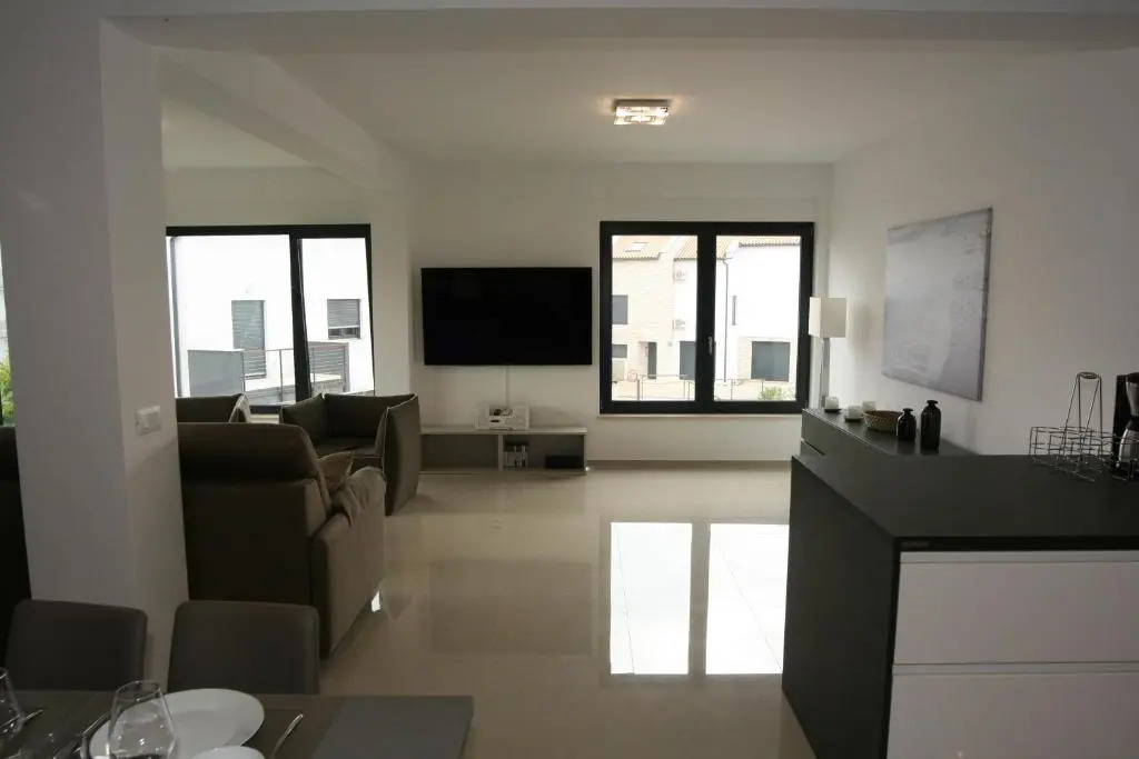 Penthouse No6