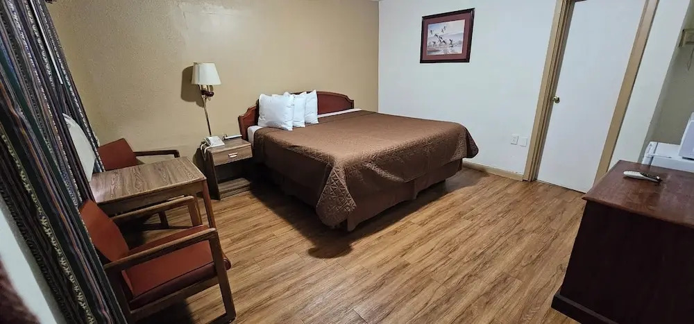 Deluxe inn