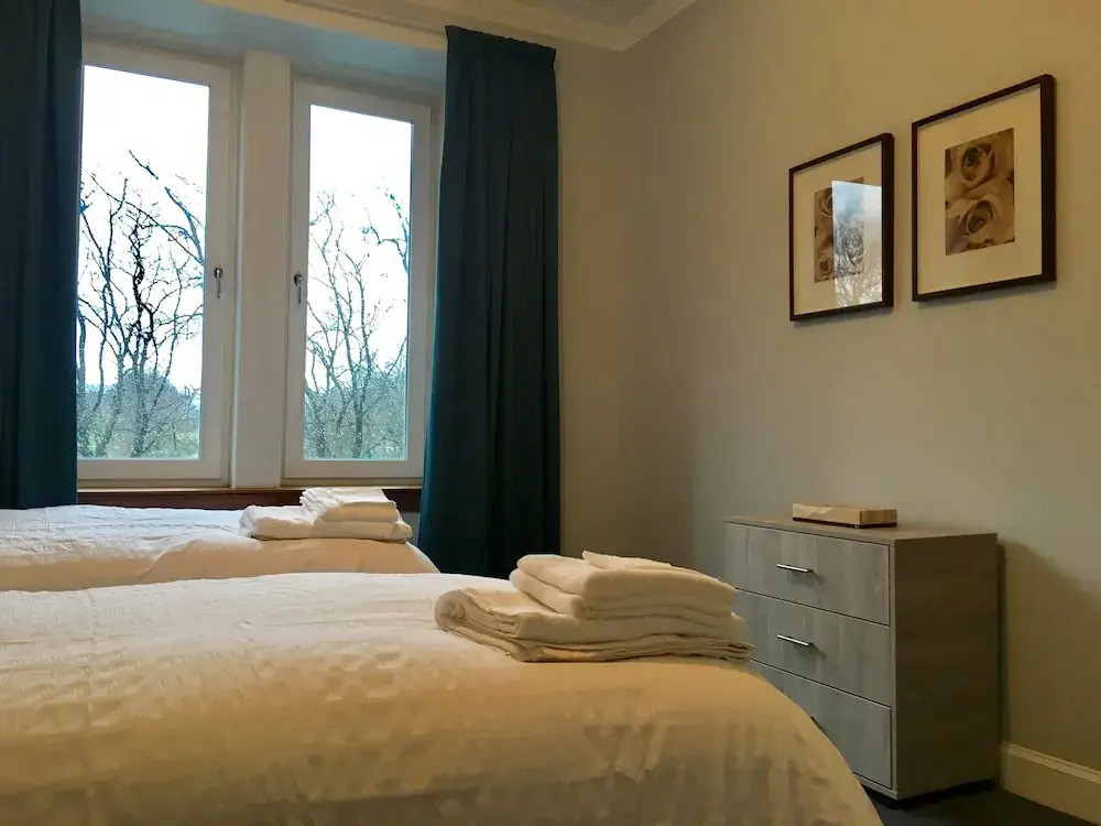 Bellahouston View Apartment