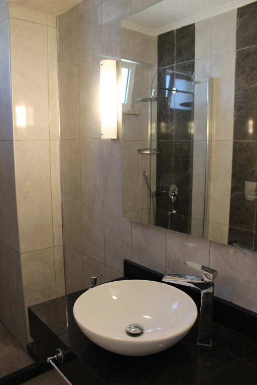 The Prince Inn Hotel & Villas