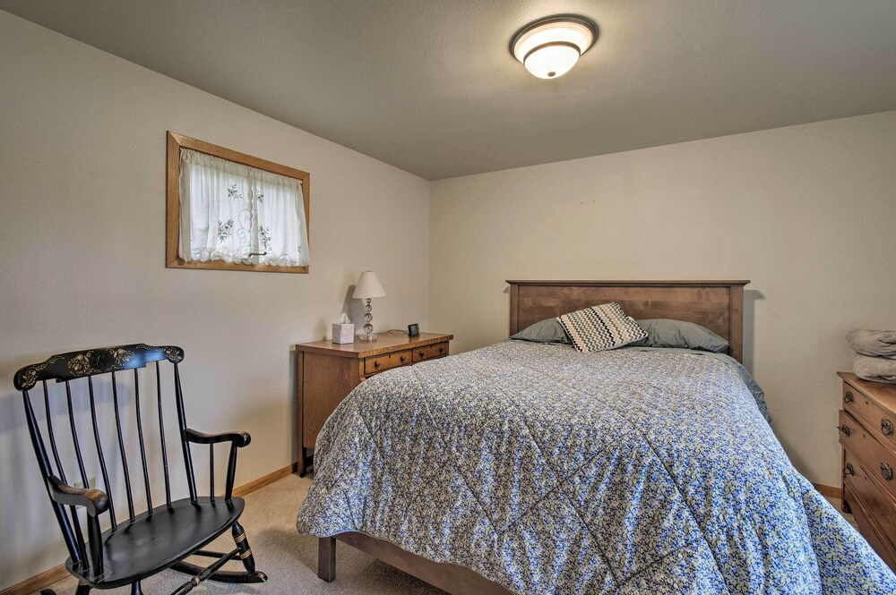 Lakefront Home w/ Seasonal Dock - 2 Mi to Skiing!