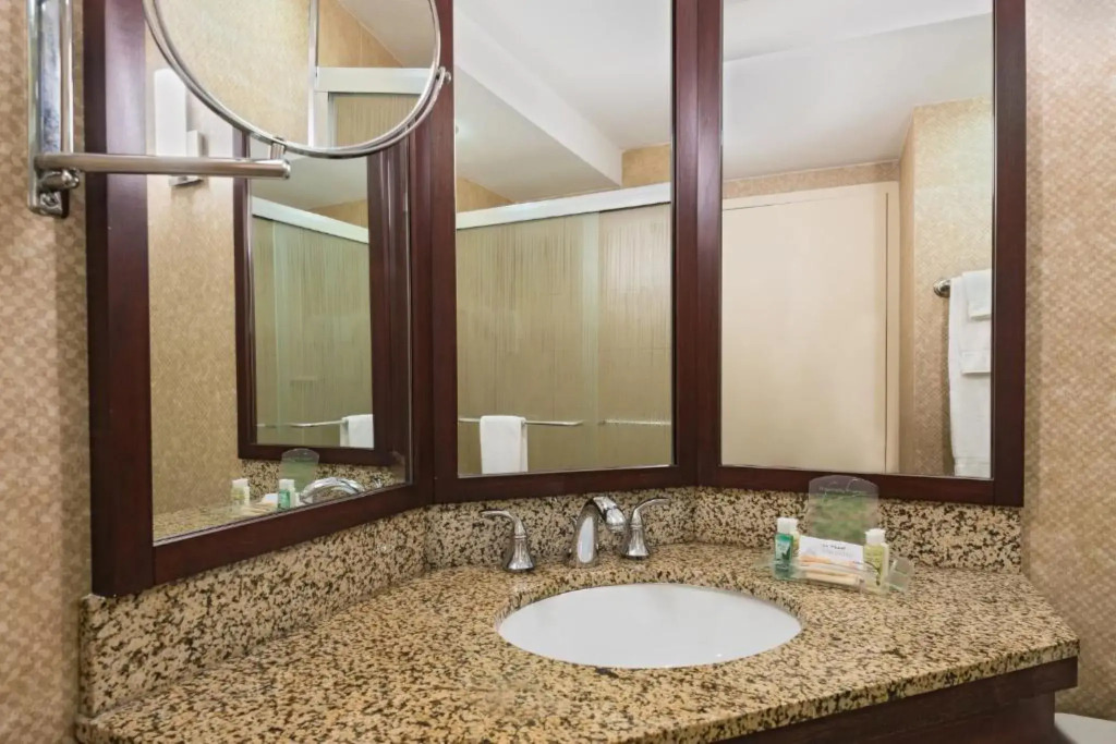 Holiday Inn Knoxville West- Cedar Bluff Rd by IHG