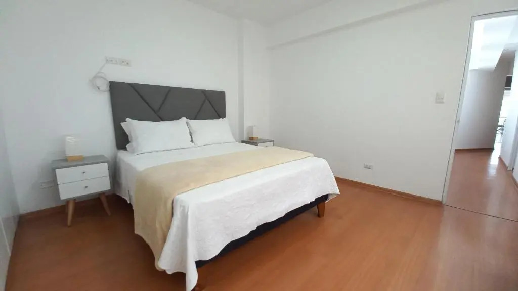 Apartment 4 Rent - Av San Borja Norte Cdra 8