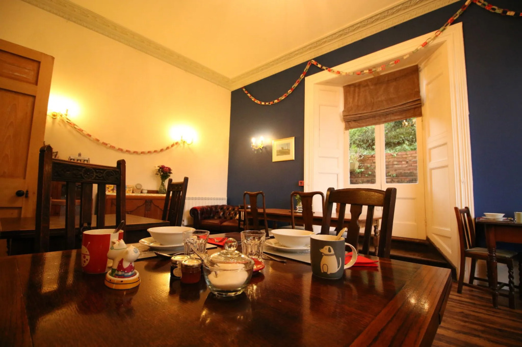 Laston House