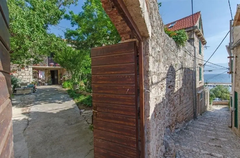 Jerkica - 50 m From sea - A1