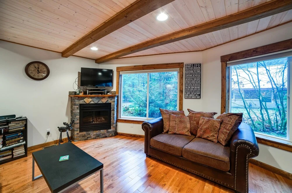 50mbr - Hot Tub - Pets Ok - Wi-fi - Sleeps 8 3 Bedroom Home