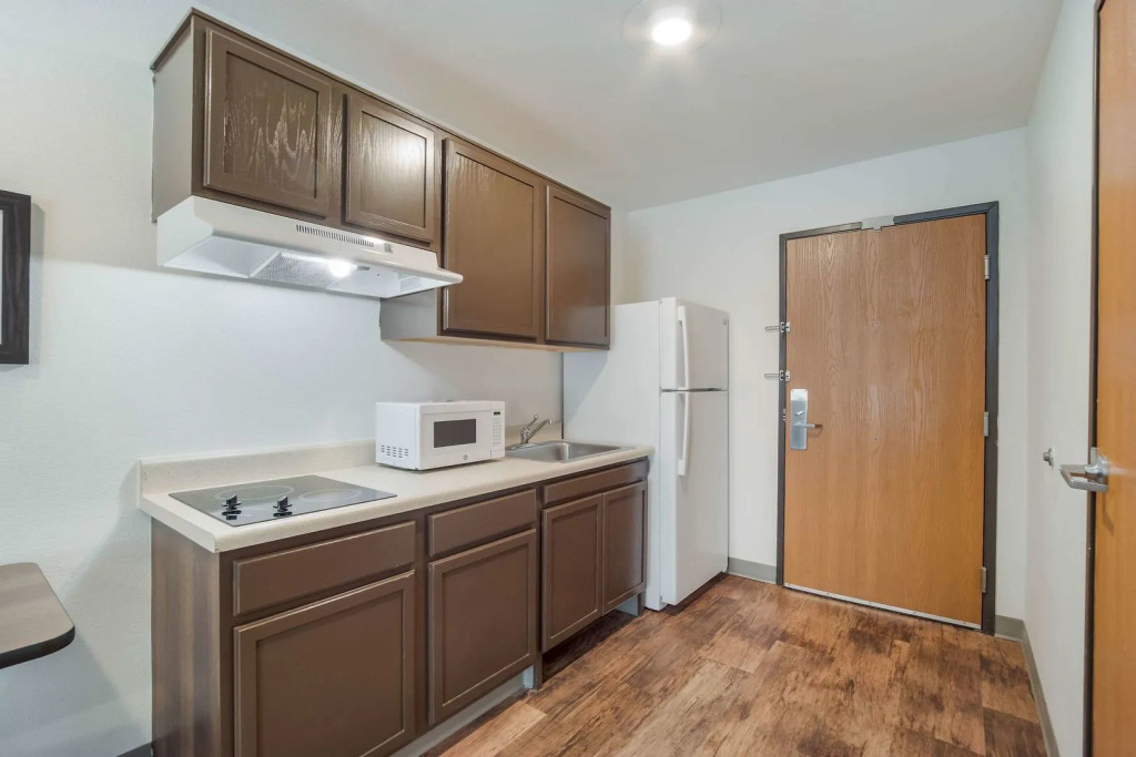 WoodSpring Suites | North Charleston Airport I-526