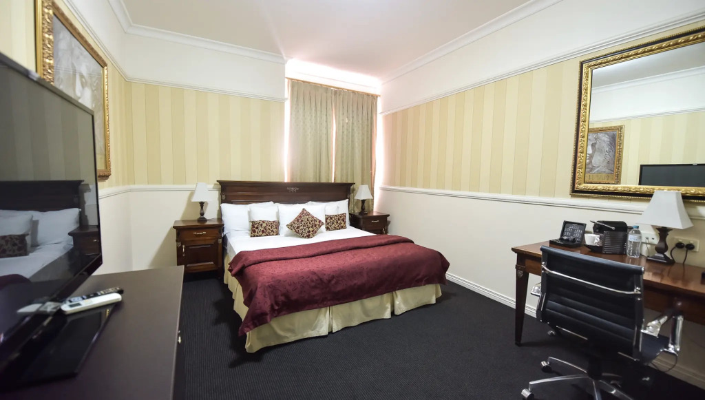 Redearth Boutique Hotel