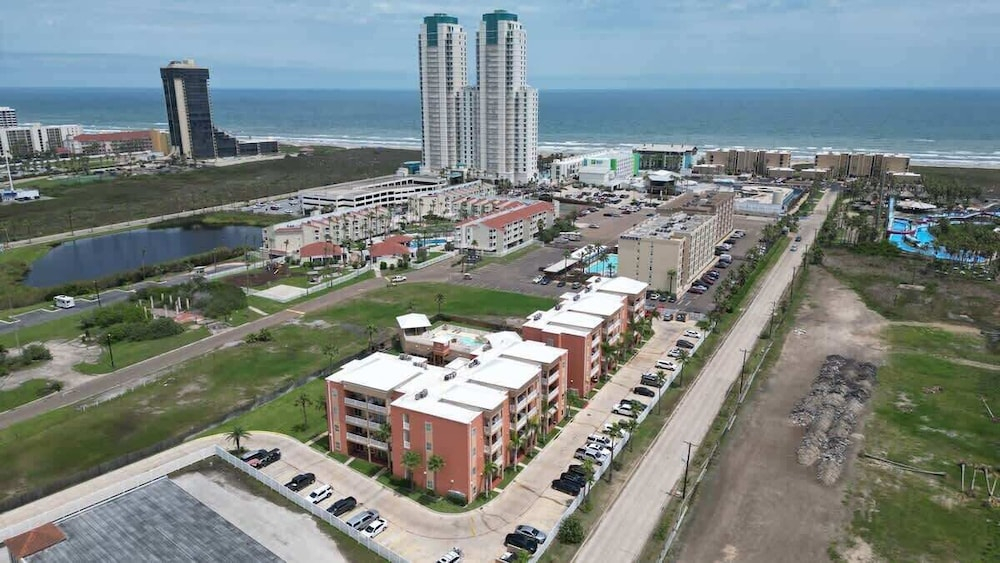 La Isla F102