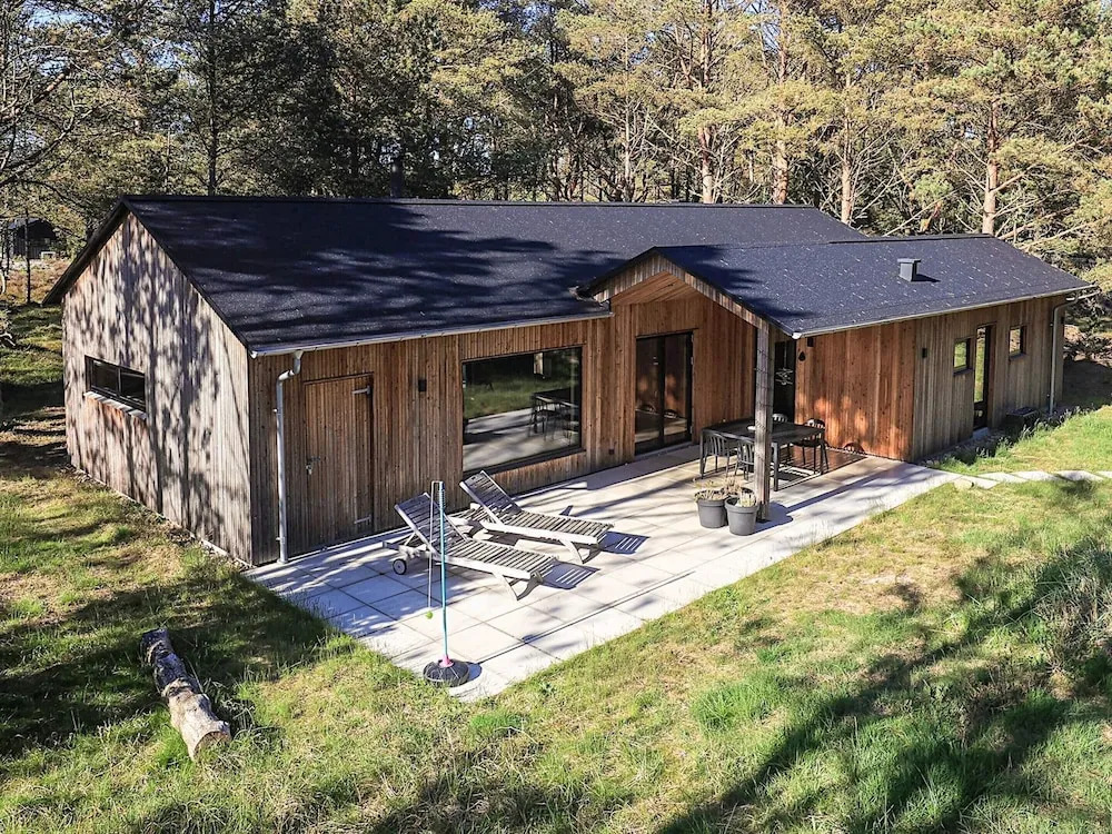 8 Person Holiday Home in Albaek