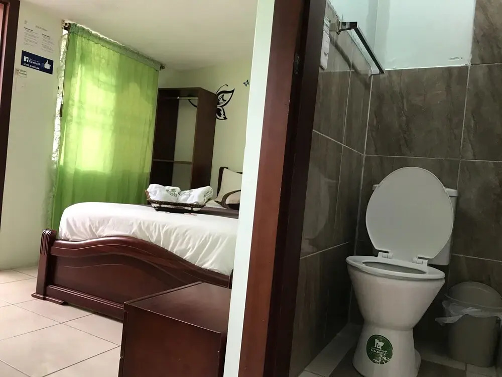 Hostal El Bosque Inn