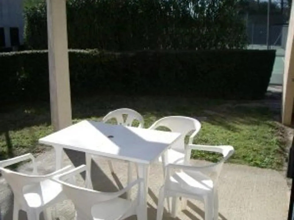 Appartement Saint-Cyprien, 2 pièces, 4 personnes - FR-1-225D-227