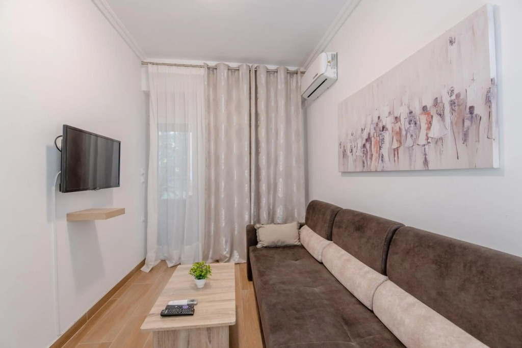 Kallithea Garden Flat