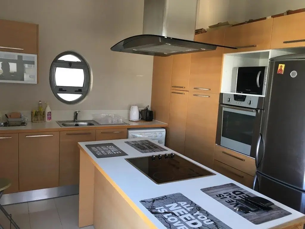 Alex Residence 103