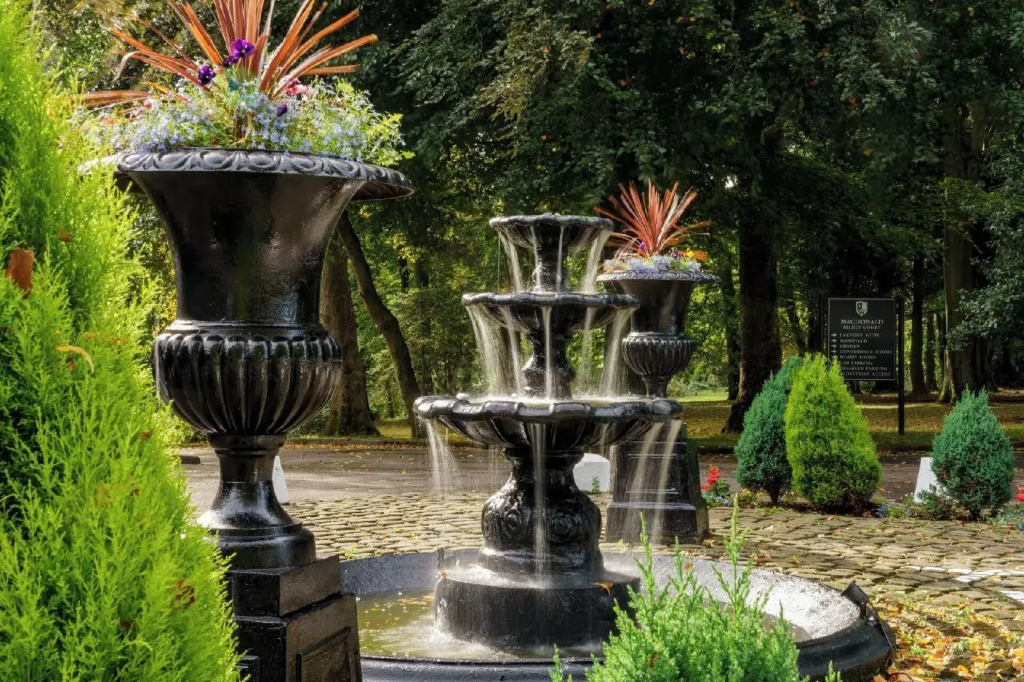 Macdonald Kilhey Court Hotel