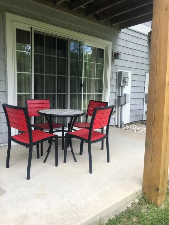 Canal Landing Court 36