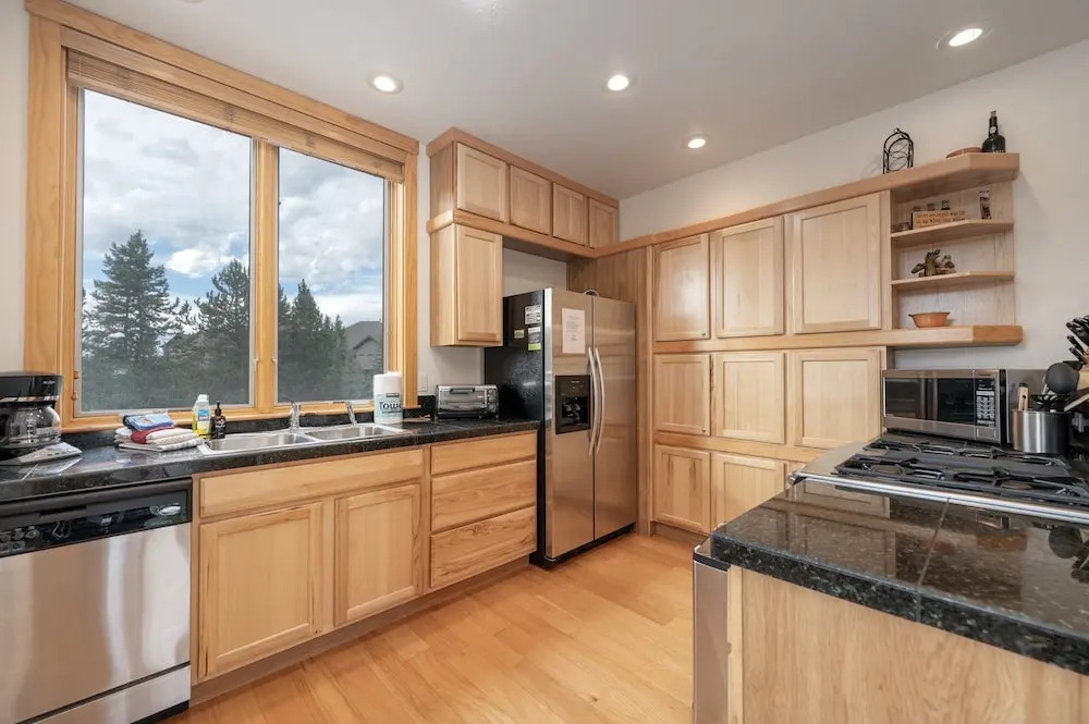 102 Willows Way 3 Bedroom Townhouse by RedAwning
