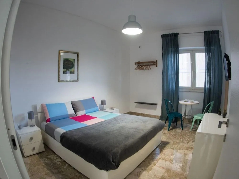 Be Central Rooms
