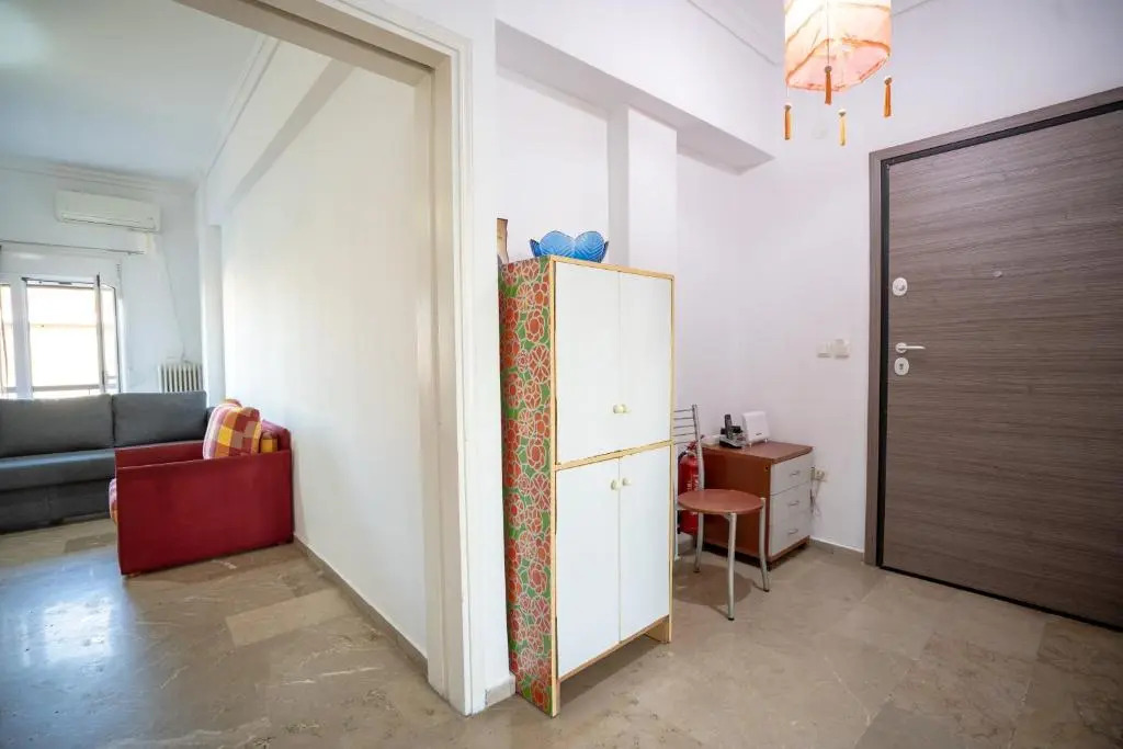 Dimotiko Theatro metro st. 1 bedroom 4 pers. flat
