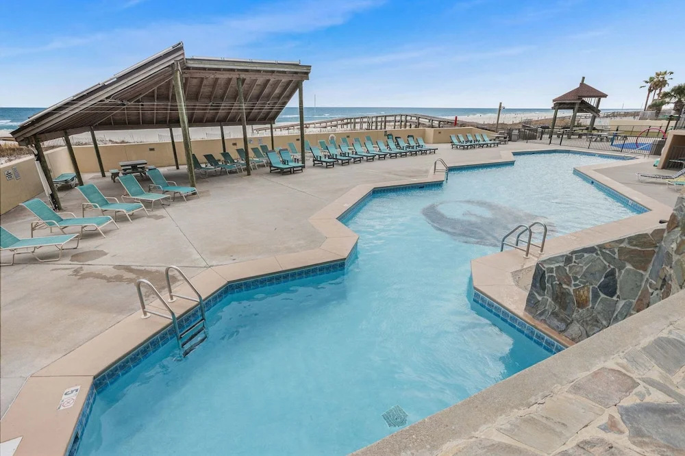 Phoenix I 1112-11th Floor Splash pad Beachfront 2 Bedrooms 2 Baths