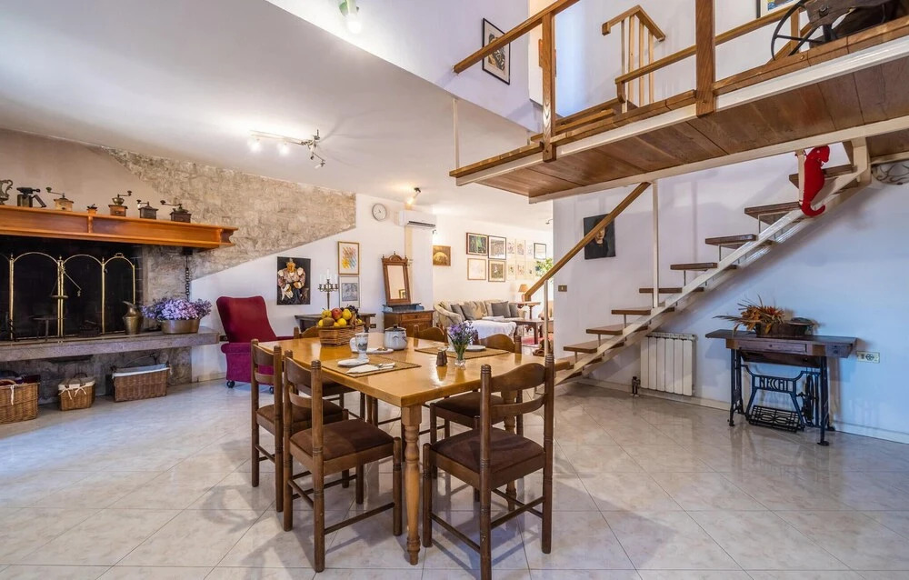 Amazing Home in Vodnjan With Wifi and 3 Bedrooms