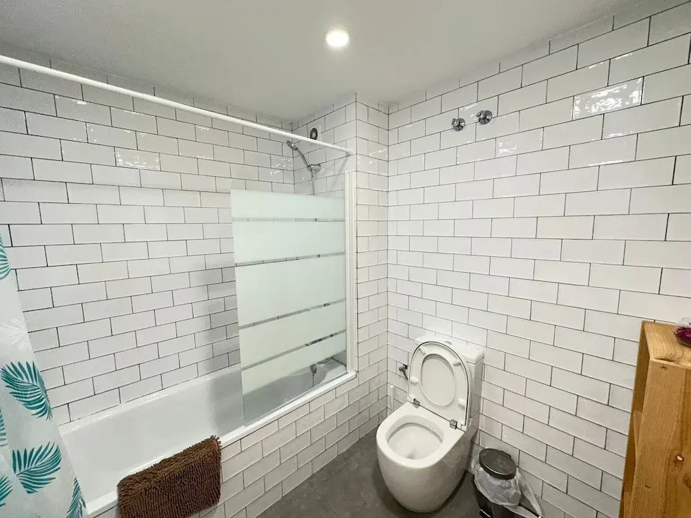 Rooms in Apartment Borrell