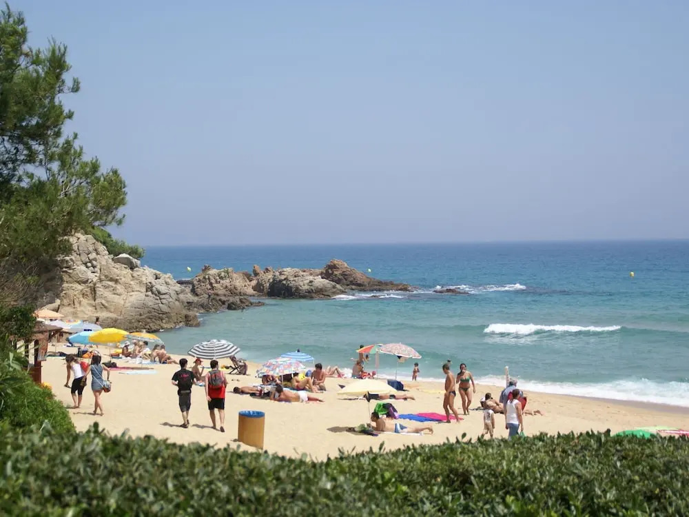 A Picturesque Wine House now Refurbished Into Home in Lloret de mar