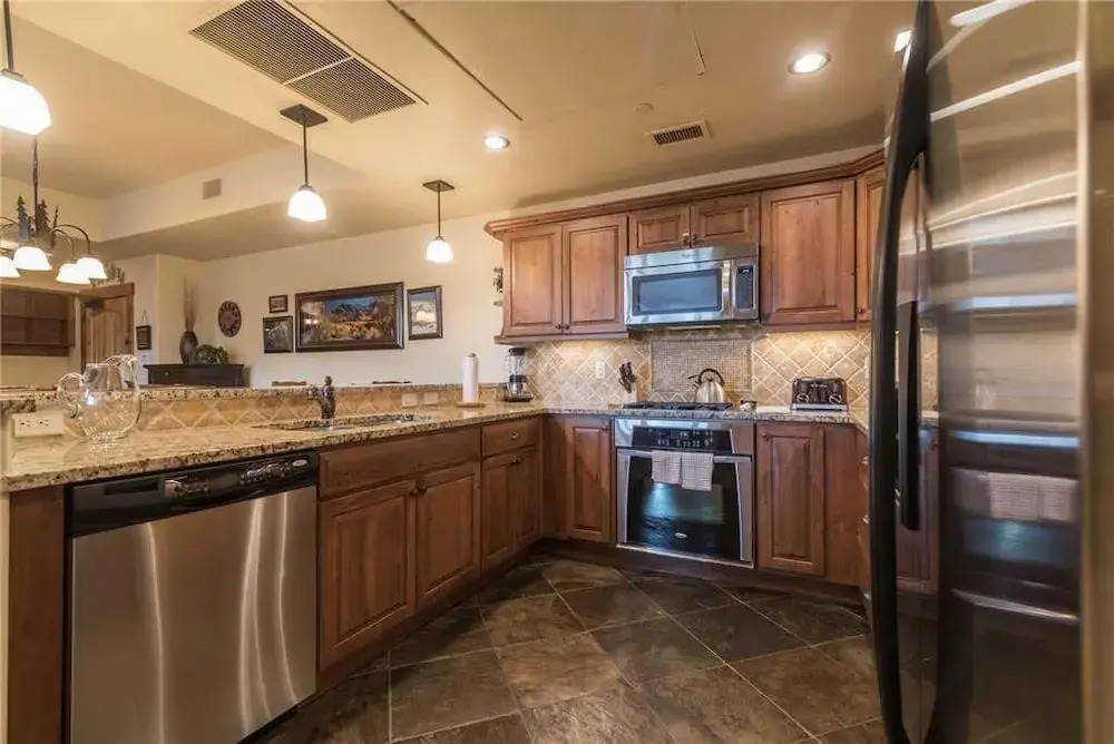 5203 Emerald Lodge, Trappeur's Crossing Apartment 4