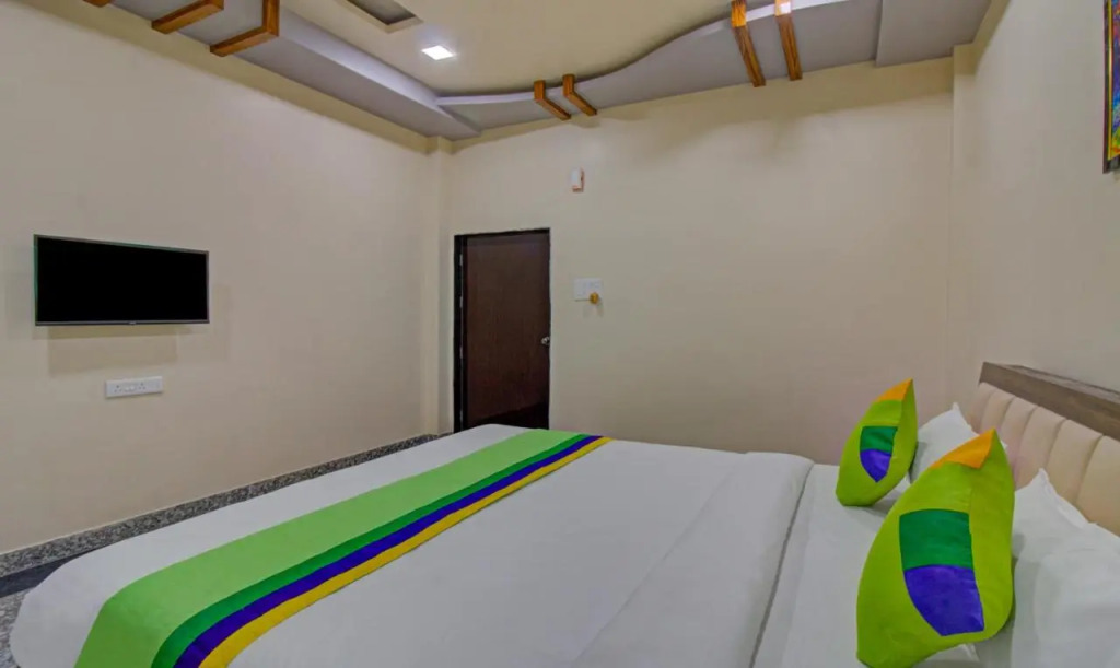Treebo Royal, Chandrapur