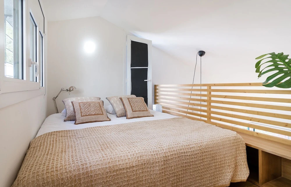 Stylish Sa Riera Apartment, 5 mins walk to Beach
