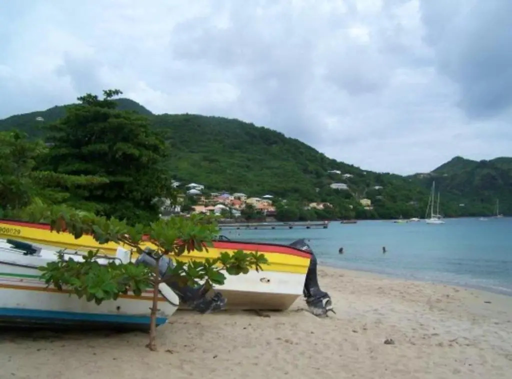 House With 2 Bedrooms in Rivière-salée, With Wonderful Mountain View, Enclosed Garden and Wifi - 8 km From the Beach