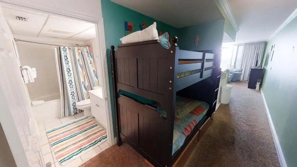 Emerald Beach 1535
