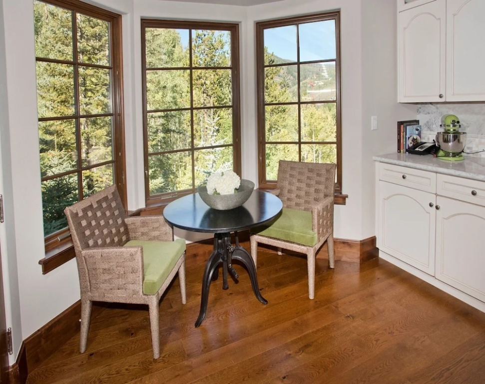 Gorgeous 5 Bedroom Private Chalet in Vail Village