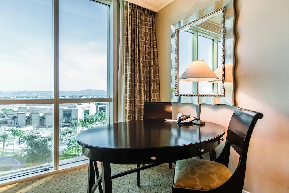 The Signature MGM Condos