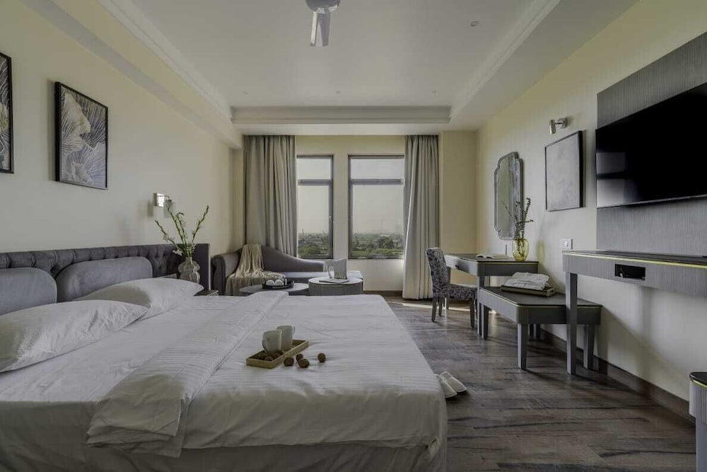 Essentia Luxury Hotel and Convention, Nagpur