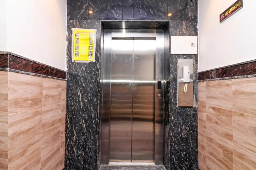 FabHotel Olivia Suite