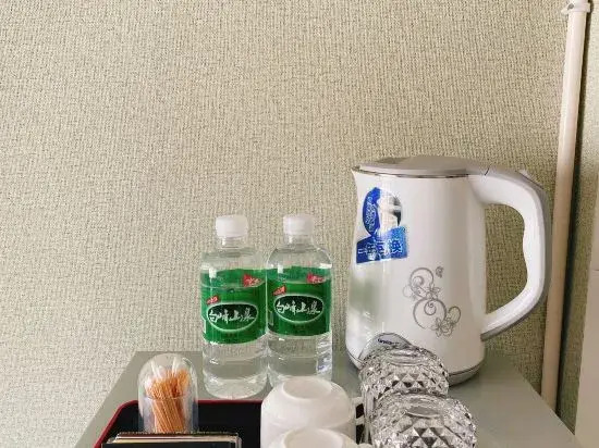 Yanji Rongguang Hotel