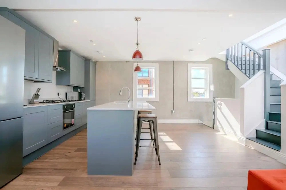 Stylish 3BR Wimbledon Roof Terrace & Parking