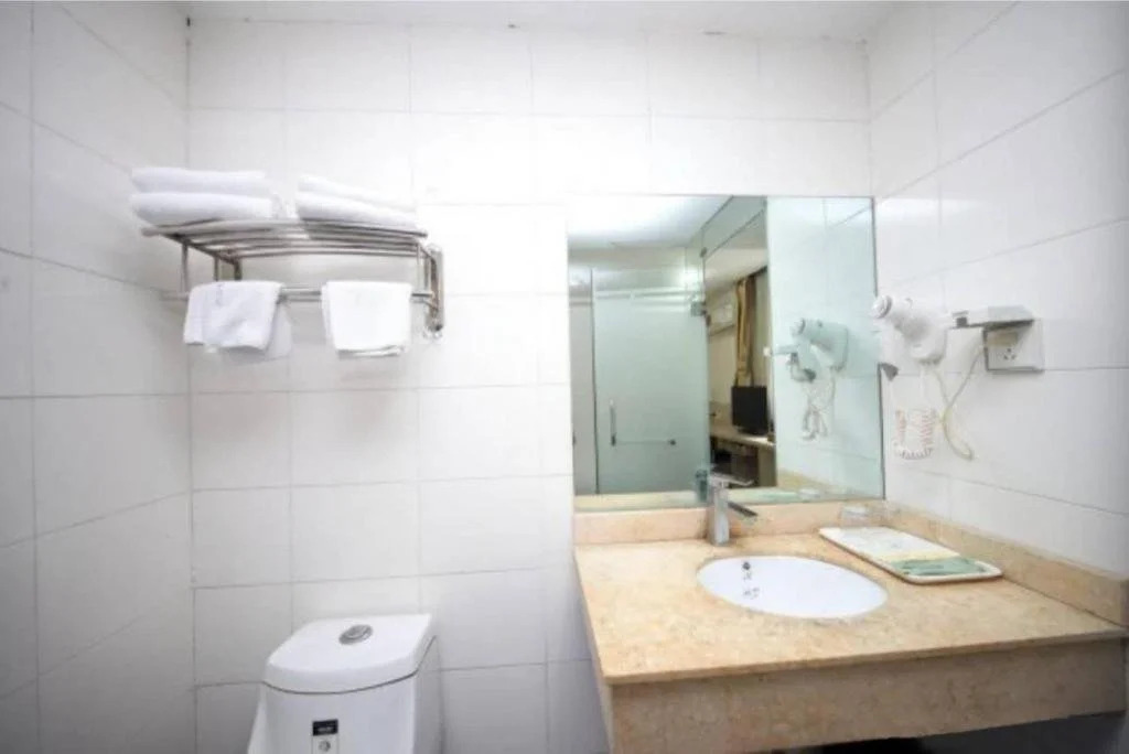 Yixin Business Hotel