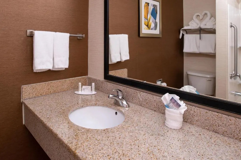 Fairfield Inn & Suites Greensboro Wendover