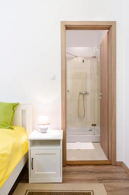 Luxury apartment in the main centre, 3BDR,3BTHR,AC