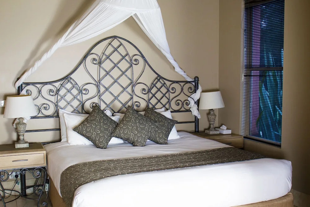 Marwood Villas