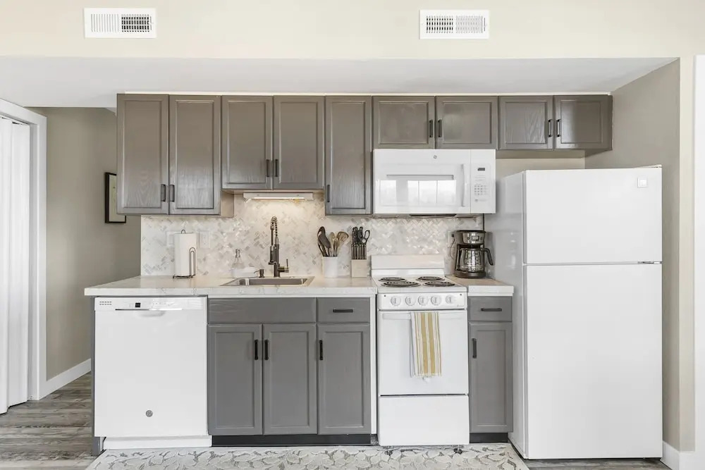 Adorable Fall Creek Condo - 10 Min to Table Rock!