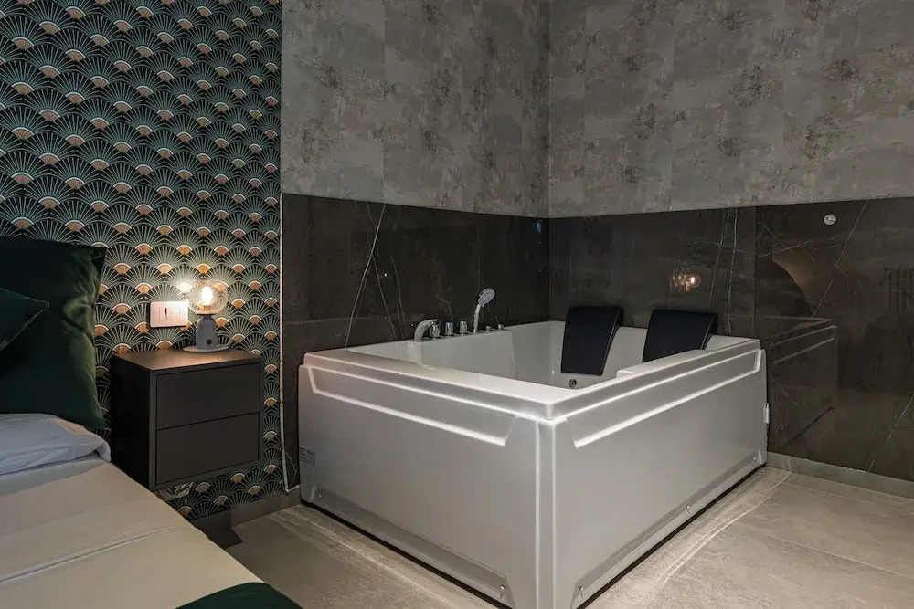 Luxury Jacuzzi Suites Rome - You Rhome