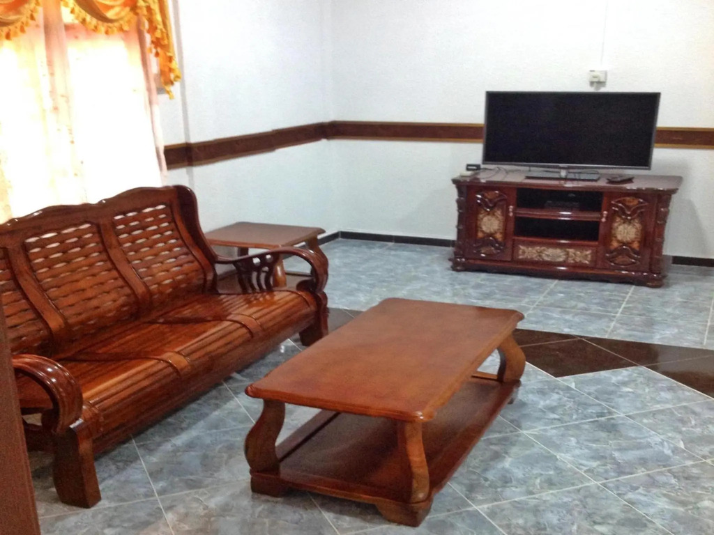 Nur Muslim Homestay At Kota Bharu