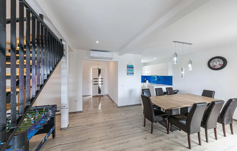Beautiful Home In Kastel Kambelovac